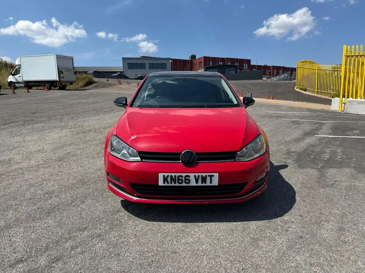 Used VW Golf VII GT 110 HP (80 kW) 2016 Red Hatchback
