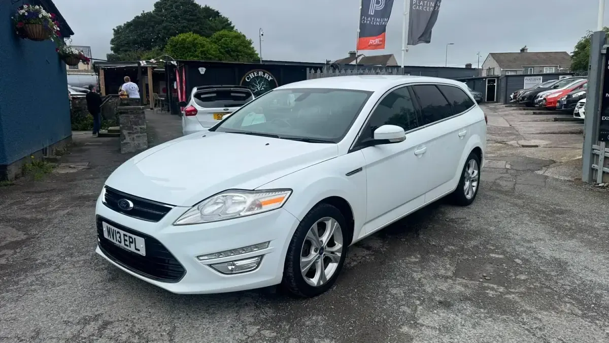 Used Ford Mondeo Titanium 140 HP (102 kW) 2013 White Estate