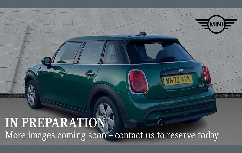 Used Mini Cooper Classic 134 HP (98 kW) 2022 Green Hatchback