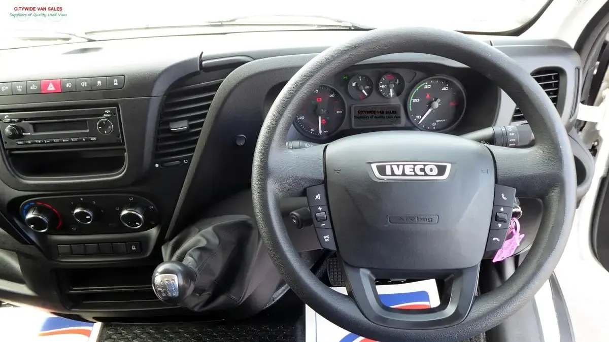 Used Iveco Daily 126 HP (92 kW) 2016 White Sedan
