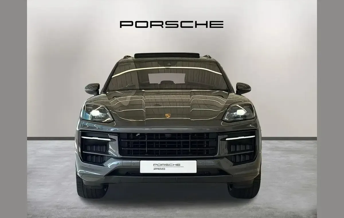 Used Porsche Cayenne S 468 HP (344 kW) 2025 Grey SUV