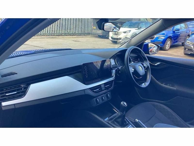 Used Skoda 110 R SE Drive 81 HP (59 kW) 2023 Energy blue Estate