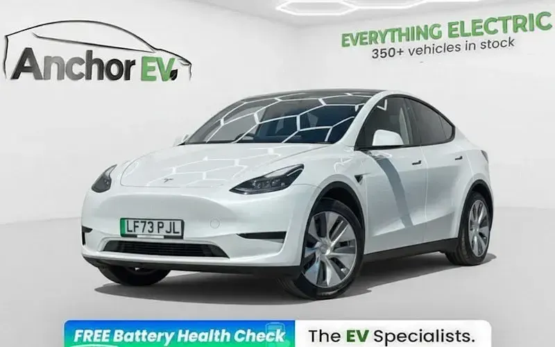 Usado Tesla Model Y RWD 219 kW (299 HP) 2024 SUV