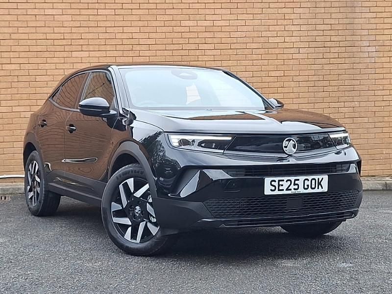 Two coat metallic carbon black New 2025 Vauxhall Mokka SUV | £20,998 (Super price) - Image 1/4