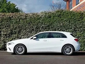 Used Mercedes A180 SE 136 HP (100 kW) 2020 White Hatchback