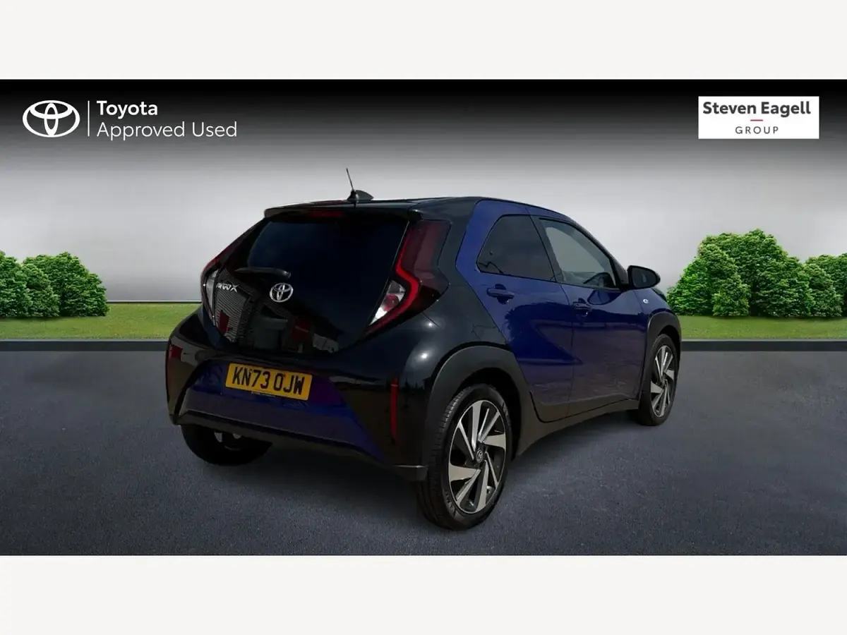 Used Toyota Aygo X 72 HP (52 kW) 2023 Blue SUV