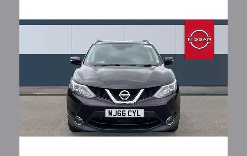 Used Nissan Qashqai Tekna 115 HP (84 kW) 2016 Black SUV