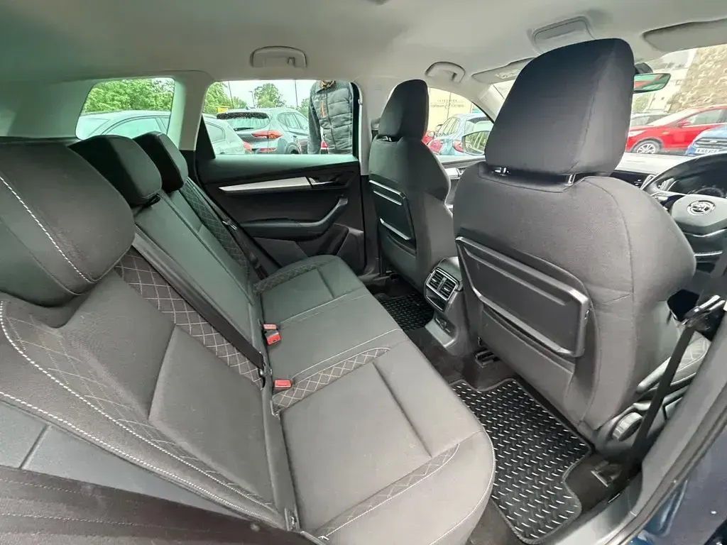 Used Skoda Karoq SE 116 HP (85 kW) 2021 Blue SUV