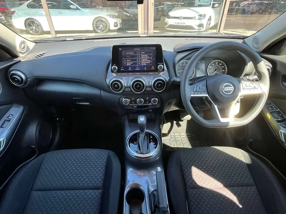 Used Nissan Juke Acenta 117 HP (86 kW) 2022 Grey SUV