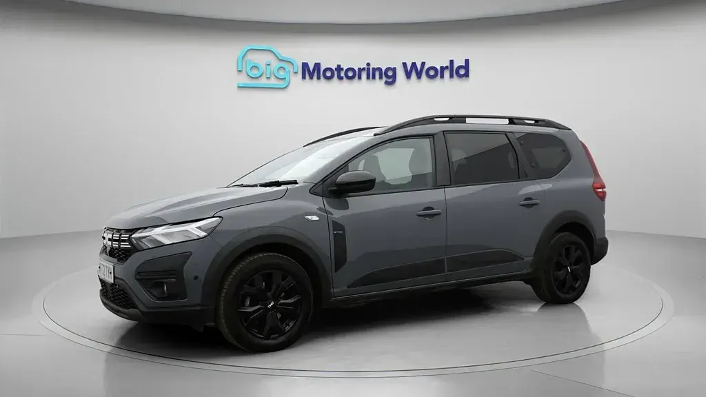Usado Dacia Jogger Extreme 110 HP (80 kW) 2023 Cinzento Monovolume
