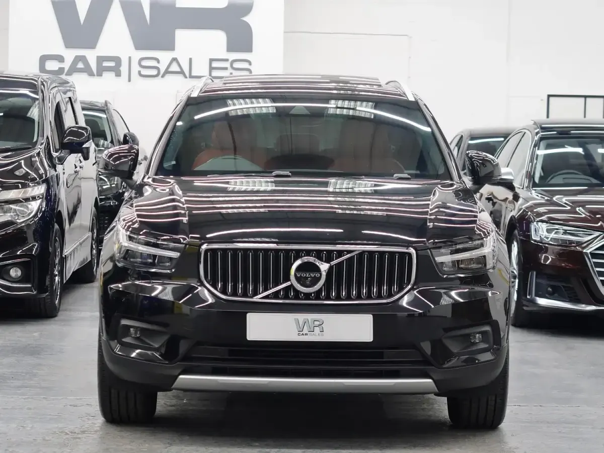 Used Volvo XC40 Inscription 247 HP (181 kW) 2020 Black SUV