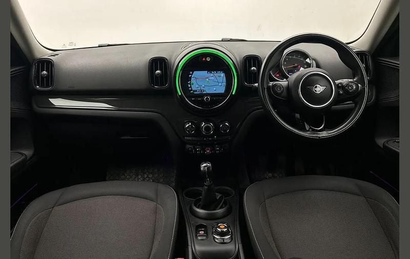 Used Mini Cooper Countryman Classic 134 HP (98 kW) 2019 White SUV