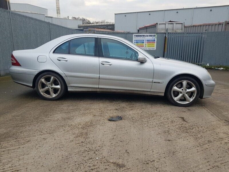 Silver Used 2005 Mercedes C220 Avantgarde Sedan | £1,195 (Fair price) - Image 1/4