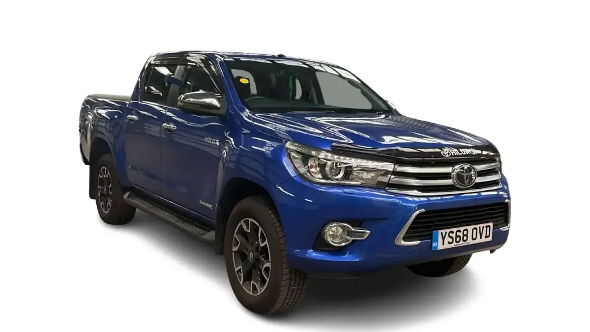 Used Toyota HiLux Luxury 150 HP (110 kW) 2019 Blue Pickup