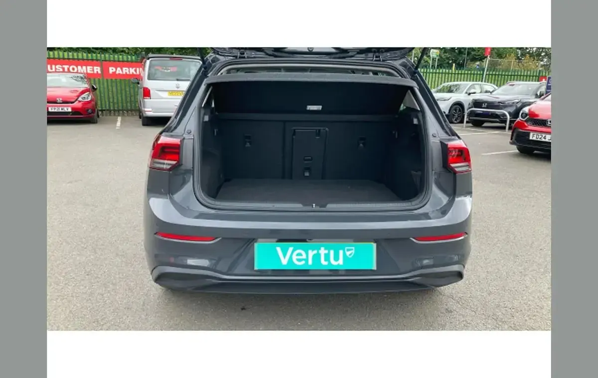 Used VW Golf VIII Life 128 HP (94 kW) 2021 Grey Hatchback
