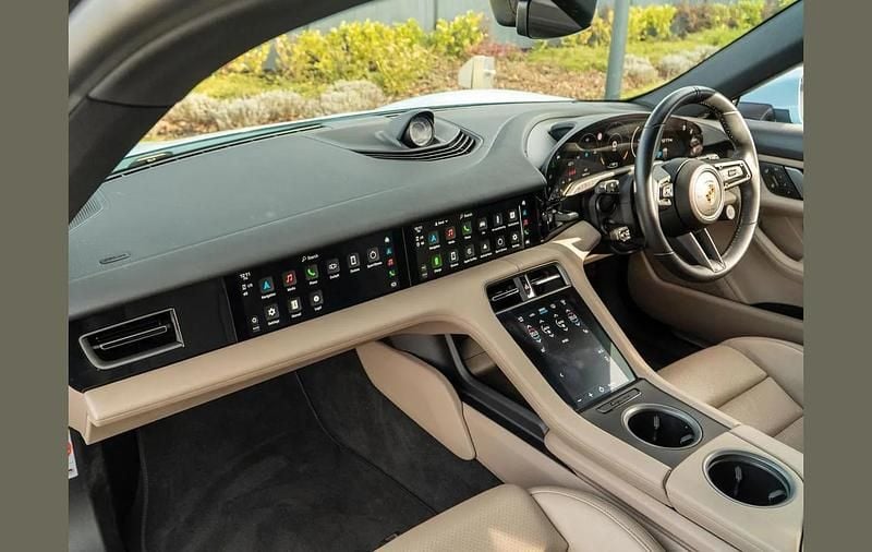 Used Porsche Taycan Cross Turismo 414 kW (563 HP) 2022 Blue Estate