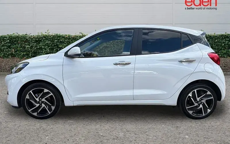 Used Hyundai i10 Premium 79 HP (58 kW) 2026 Hatchback