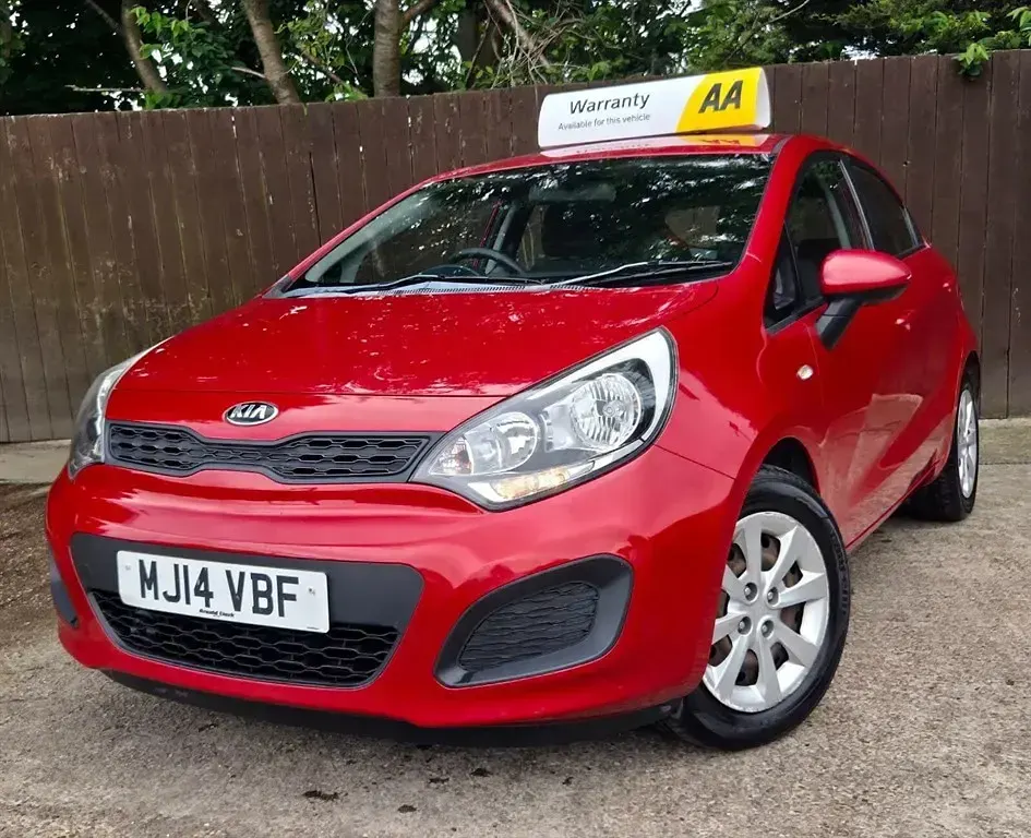Used Kia Rio Air 2014 Red Hatchback