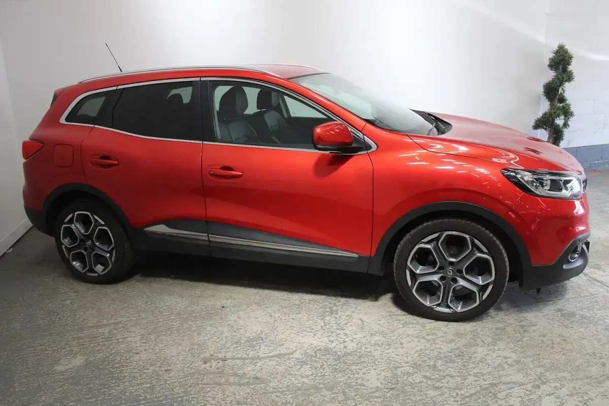 Used Renault Kadjar Dynamique 110 HP (80 kW) 2017 Red SUV