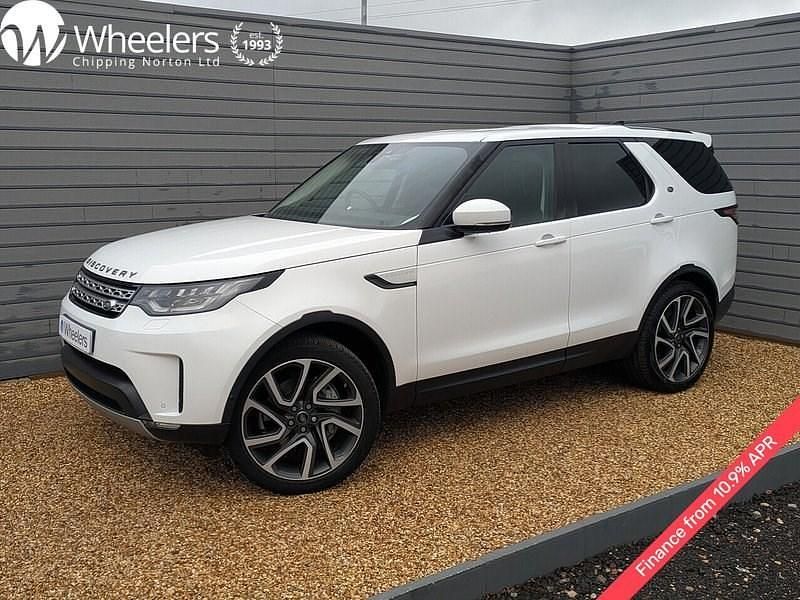 White Used 2019 Land Rover Discovery 5 HSE SUV | £23,995 (Super price) - Image 1/4