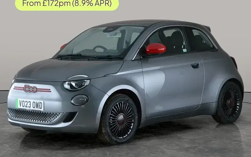 Gebraucht Fiat 500e Red 86 kW (118 PS) 2026 Kleinwagen