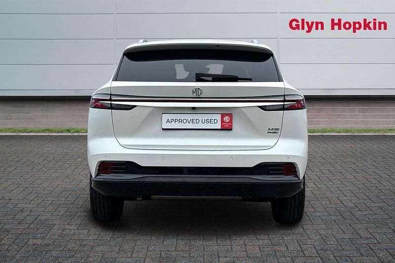New MG HS Trophy 299 HP (219 kW) 2025 White SUV