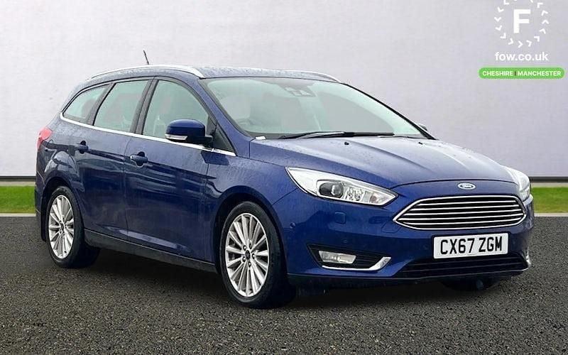 Begagnad Ford Focus Titanium X 182 HK (133 kW) 2017 Blå Kombi
