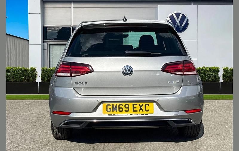 Used VW Golf VIII Edition 128 HP (94 kW) 2020 Silver Hatchback