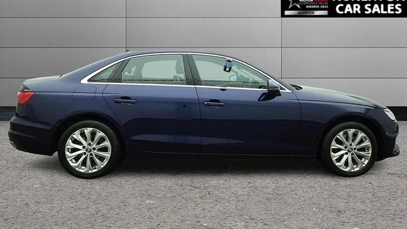 Used Audi A4 Comfort 150 HP (110 kW) 2020 Blue Sedan