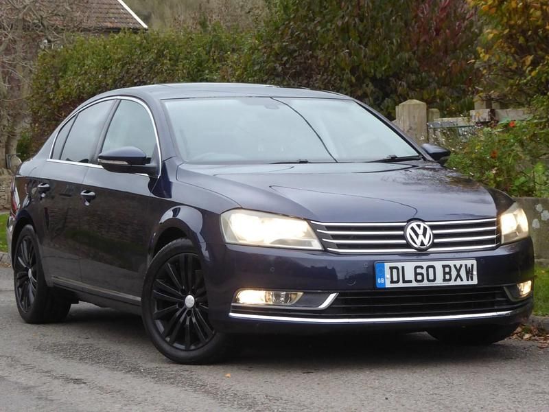 Blue Used 2011 VW Passat Sportline Sedan | £3,850 (Fair price) - Image 1/4