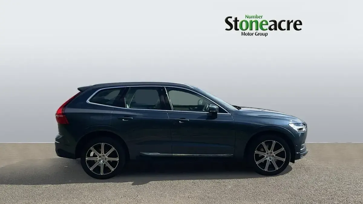 Used Volvo XC60 Inscription 2020 Blue SUV