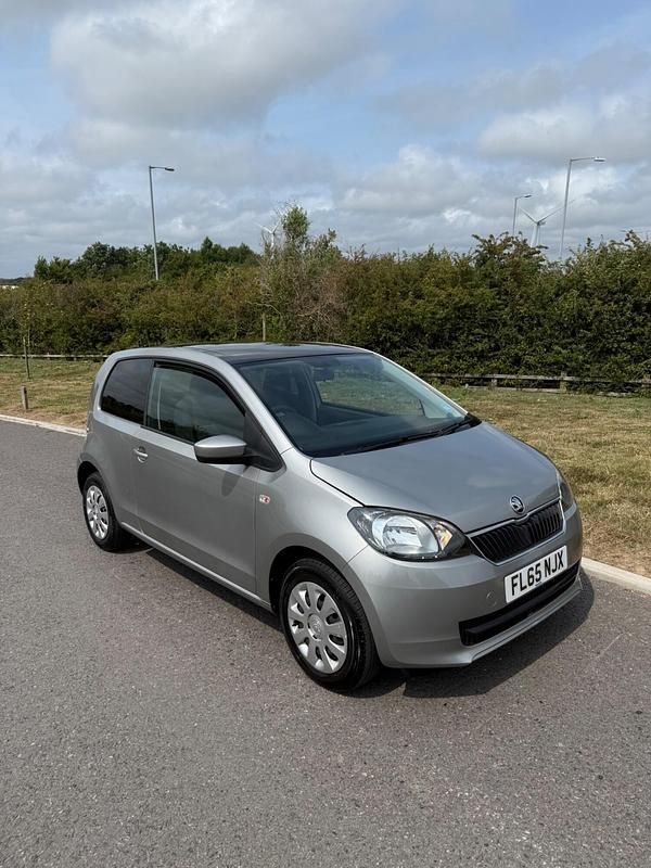 Silver Used 2015 Skoda Citigo SE Hatchback | £3,495 (Super price) - Image 1/4