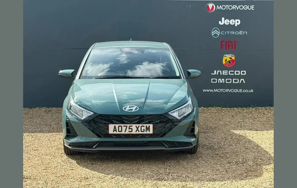 New Hyundai i20 Premium 99 HP (72 kW) 2025 Mangrove green Hatchback