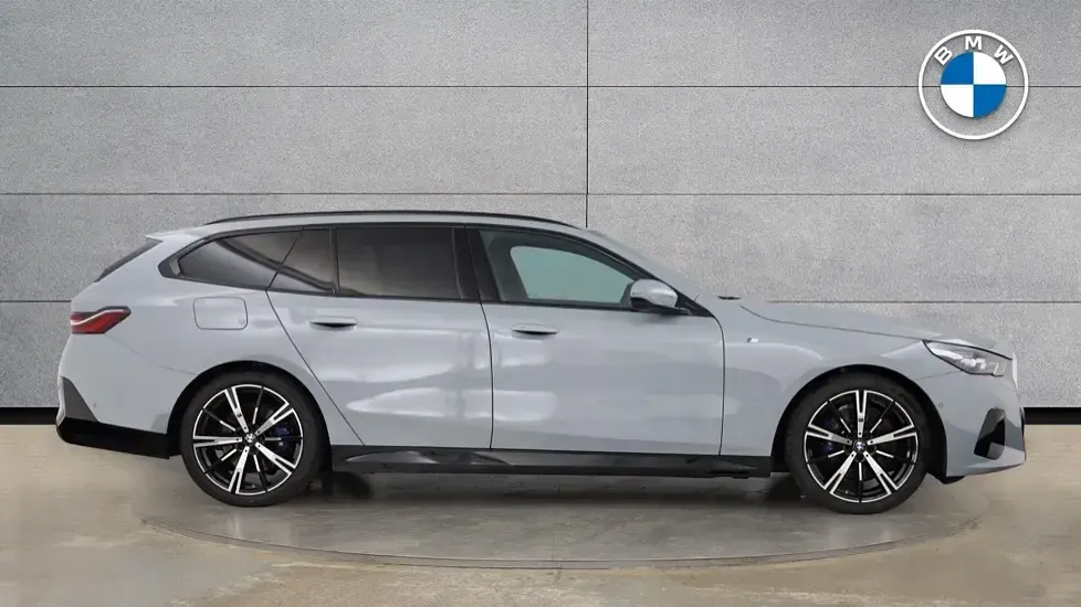 Used BMW 520 M Sport 205 HP (150 kW) 2025 Grey Estate