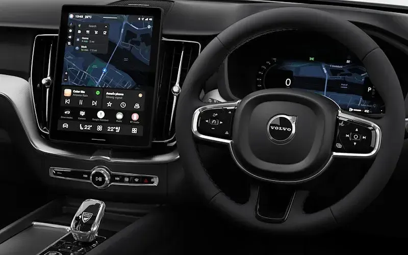 New Volvo XC60 Plus 250 HP (183 kW) 2026 Crystal white SUV