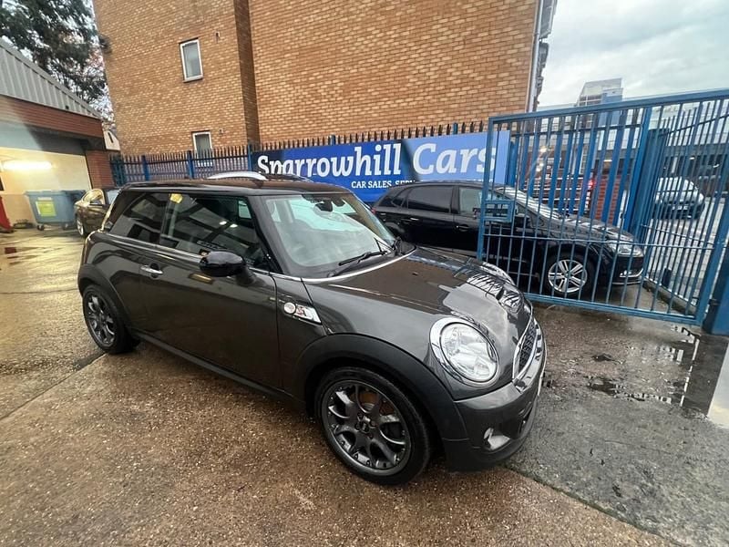 Grey Used 2011 Mini Cooper Hatchback | £4,295 (Fair price) - Image 1/4