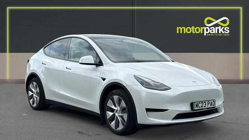 Pearl white multicoat Used 2023 Tesla Model Y SUV | £26,000 (Fair price) - Image 1/4