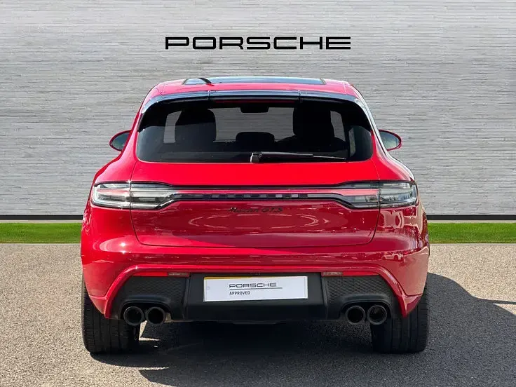 Used Porsche Macan 434 HP (319 kW) 2022 Carmine red SUV