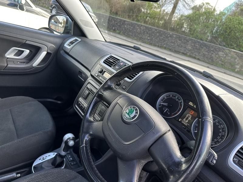 Used Skoda Fabia 105 HP (77 kW) 2009 Grey Hatchback