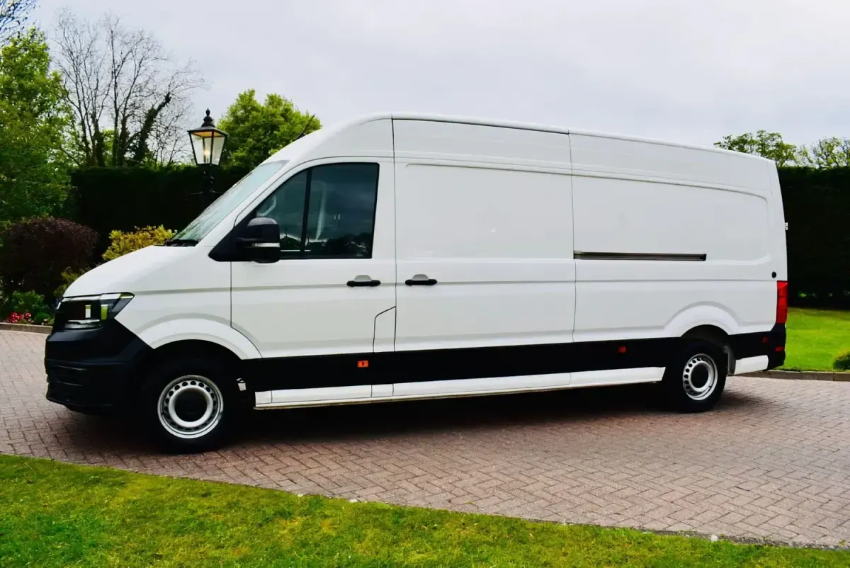 Used VW Crafter Trendline 177 HP (130 kW) 2022 White Van