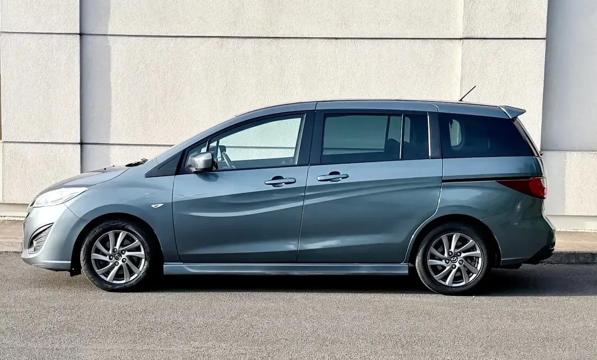 Used Mazda 5 Edition 115 HP (84 kW) 2012 Grey MPV