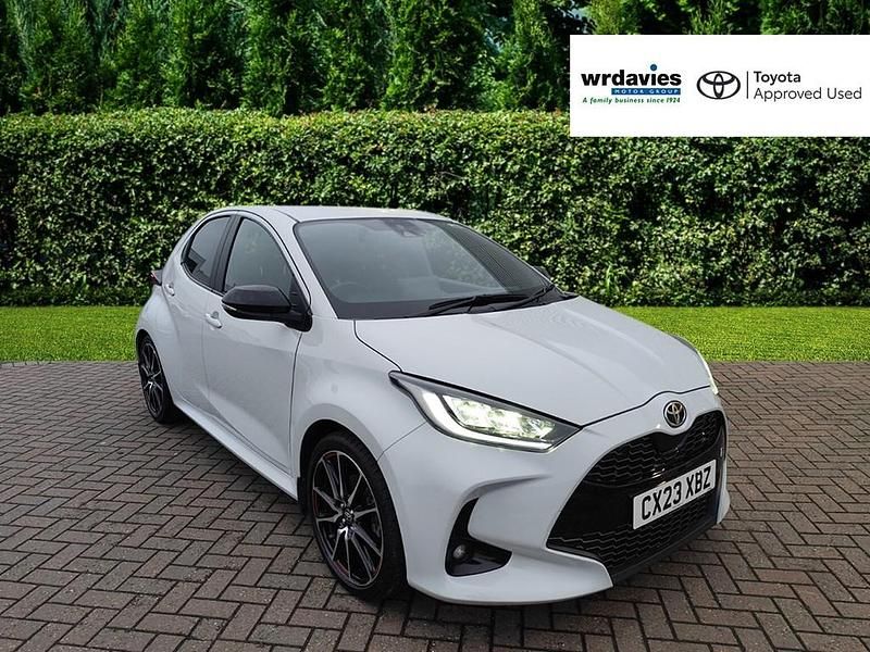 Used Toyota Yaris Hybrid Sport 2023 Ash grey Hatchback
