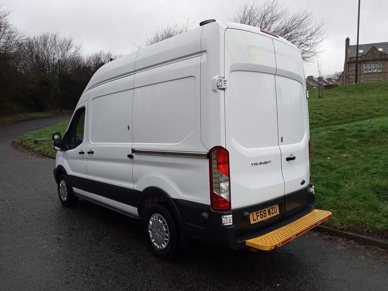 Used Ford Transit 130 HP (95 kW) 2018 White Van