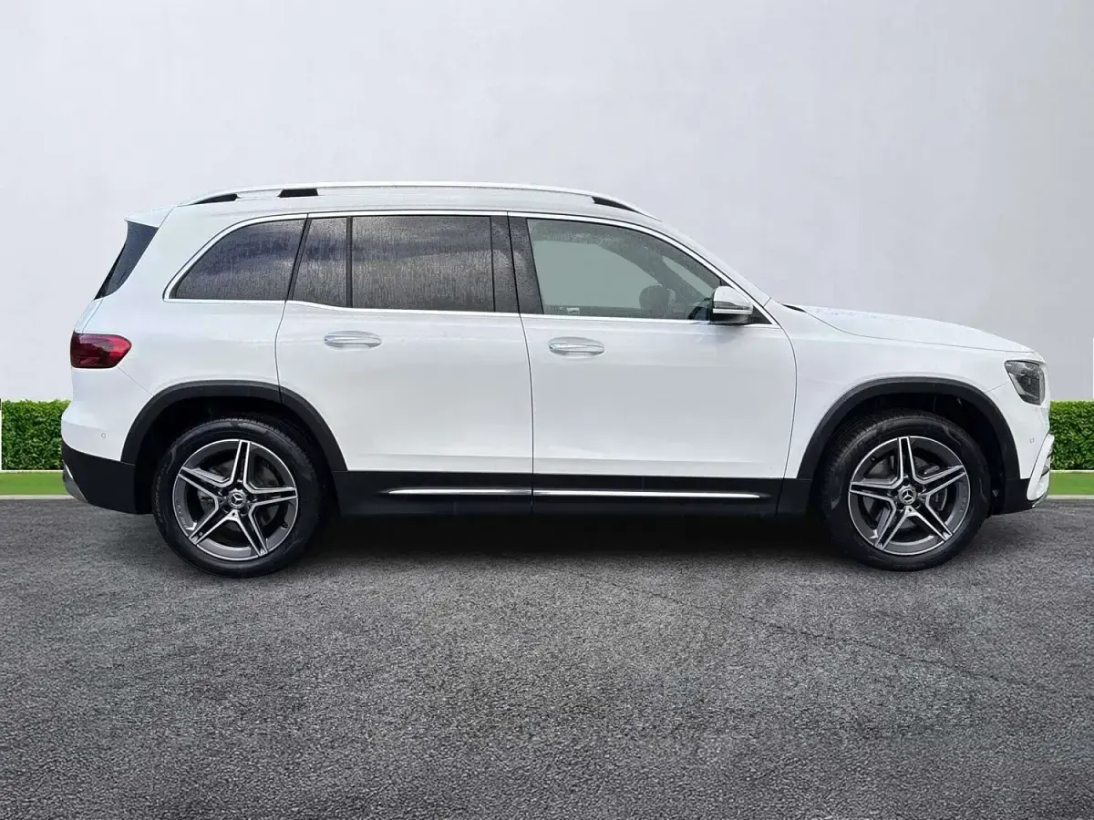 Begagnad Mercedes GLB200 Executive 163 HK (119 kW) 2025 Vit SUV
