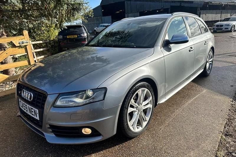 Grey Used 2010 Audi A4 Estate | £9,495 (A bit pricey) - Image 1/1