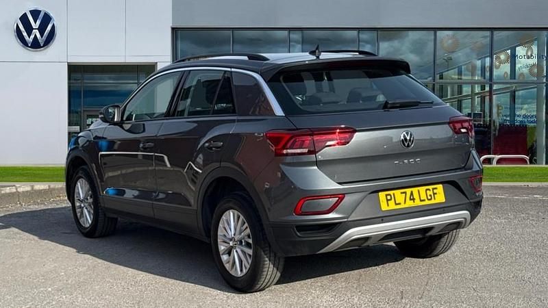 Used VW T-Roc Life 150 HP (110 kW) 2025 Indium grey metallic SUV