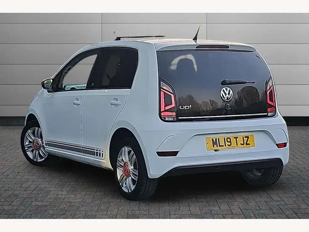 Used VW up! Beats 75 HP (55 kW) 2019 White Hatchback