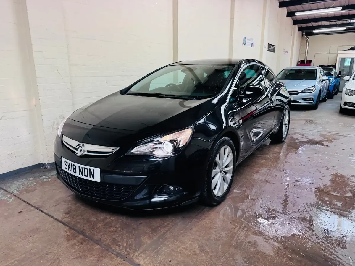 Used Vauxhall Astra GTC SRi 2018 Black Hatchback