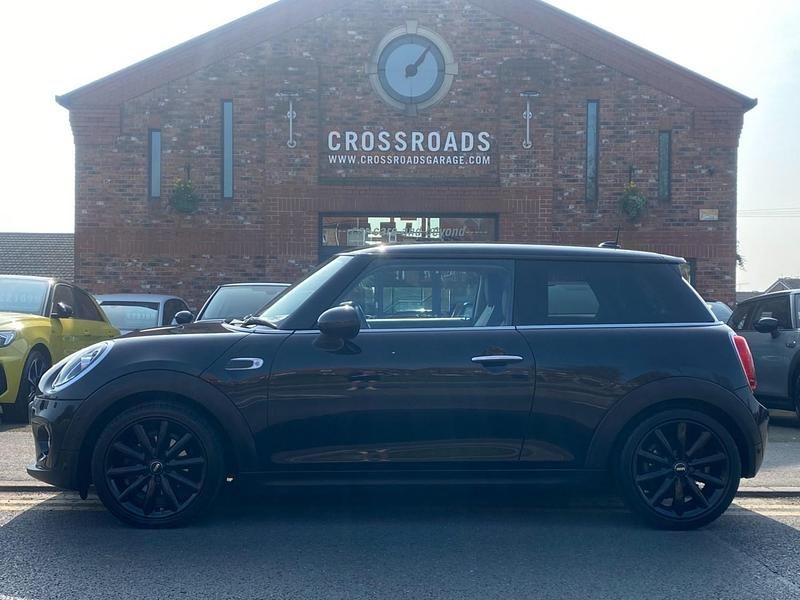Used Mini ONE Classic 2019 Midnight black Hatchback