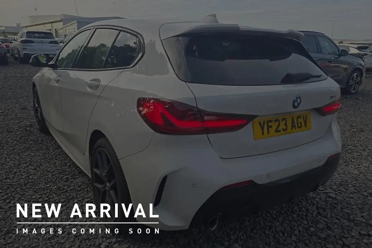 Used BMW 118 M Sport 134 HP (98 kW) 2023 White Hatchback